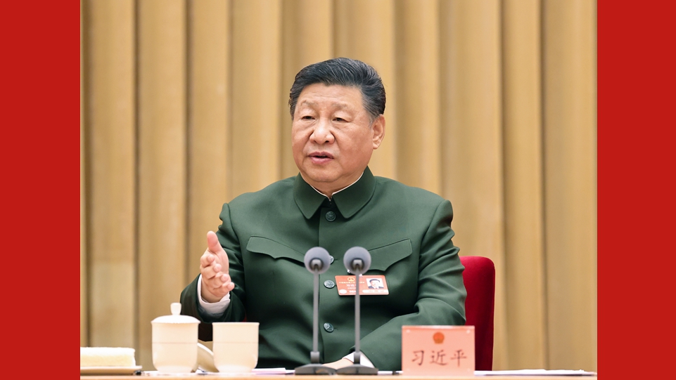 習(xí)近平出席解放軍和武警部隊(duì)代表團(tuán)全體...